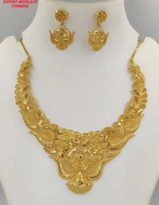 Gold forming Necklace uploaded by business on 6/12/2021