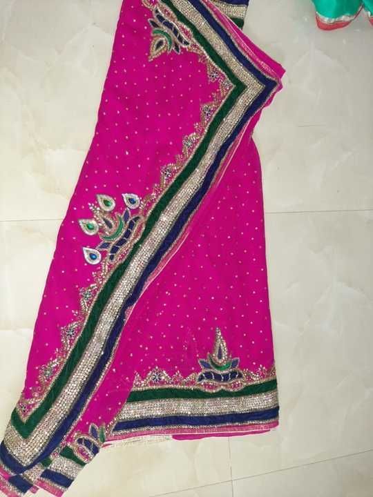 Post image I want 1 Pieces of I need 1 piece of Saree of similar pattern.
Chat with me only if you offer COD.
Below are some sample images of what I want.