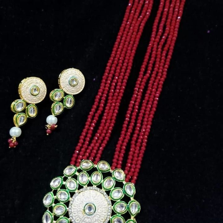 Long pearl beautiful necklace uploaded by Kshrija on 6/12/2021