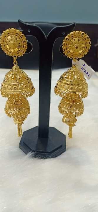Post image 1.5 gold plated eyerings with 1 year gurrenty look like real gold
Price 899 only