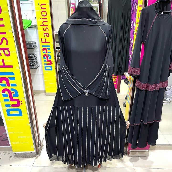 IMPORTED PARTYWEAR BURKHA AT CHEAP RATES. uploaded by ARISHA ODHNI HOUSE on 6/15/2021