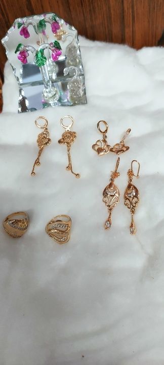Post image These rose gold Multipack only in 1550+$

6393303546 for more details ping me on this number..