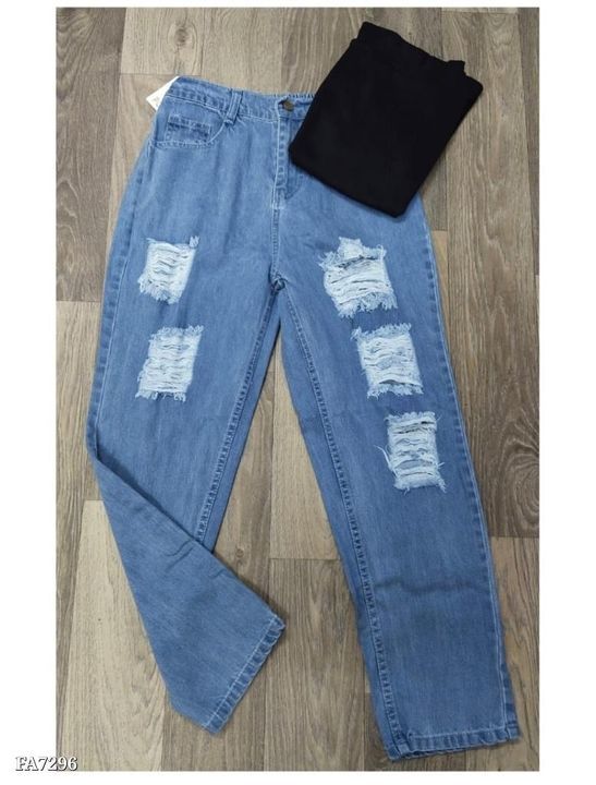 Catalog Name: *New Arrival Distressed Mom Fit Jeans*


Distressed mom fit denim in stock 

*Size cha uploaded by business on 6/15/2021