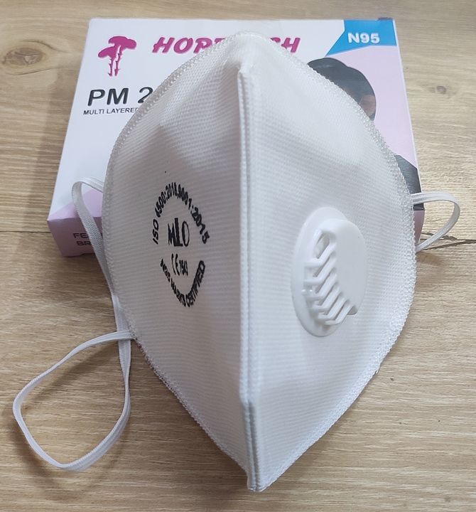Hope meditek Reusable facemask with filter white  uploaded by ShopAge Online Services Pvt Ltd on 5/26/2020