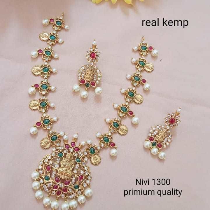Real Kemp necklace uploaded by SD Boutique on 6/18/2021
