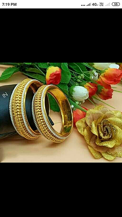 Post image Stylish Copper Women's Bangles
Material: Copper 
Size: 2.4, 2.6, 2.8
Price please inbox message