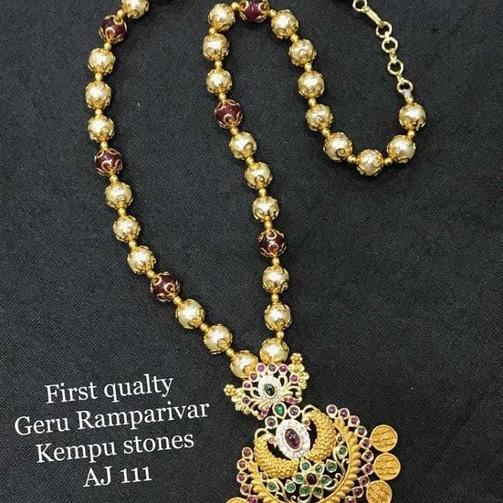Real kemp stone locket set uploaded by SD Boutique on 6/18/2021