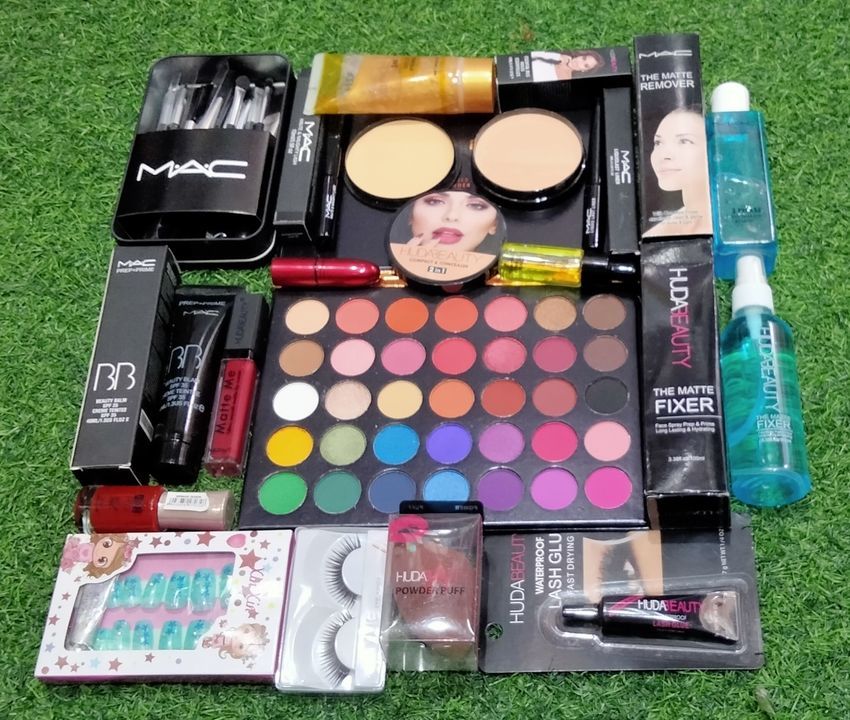 Makeup combo uploaded by Imported beauty product on 6/20/2021