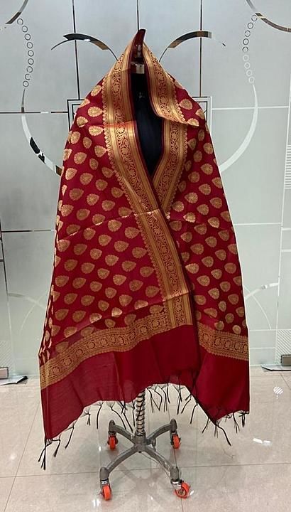 Banarasi Semi Silk Dupattas with Double Zari Weaving.
Length-2.5 meters.
Width-36 inches
* uploaded by Entrepreneur on 8/15/2020