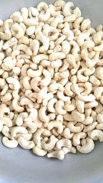 Cashewnuts W210 uploaded by Pattanavallil Traders Pvt Ltd on 6/22/2021