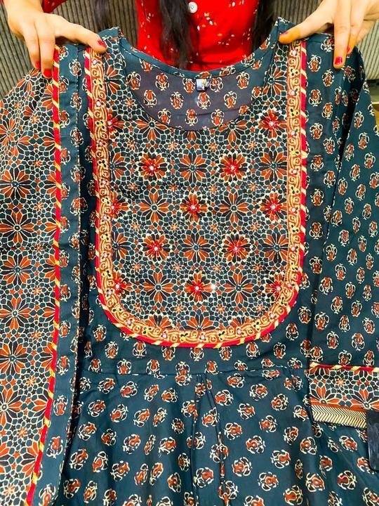 Product uploaded by Bollywood Ethenic Wear on 6/23/2021