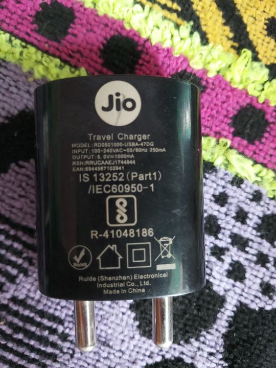 Post image I want 200 Pieces of Jio charger og and handfree.
Chat with me only if you offer COD.
Below are some sample images of what I want.