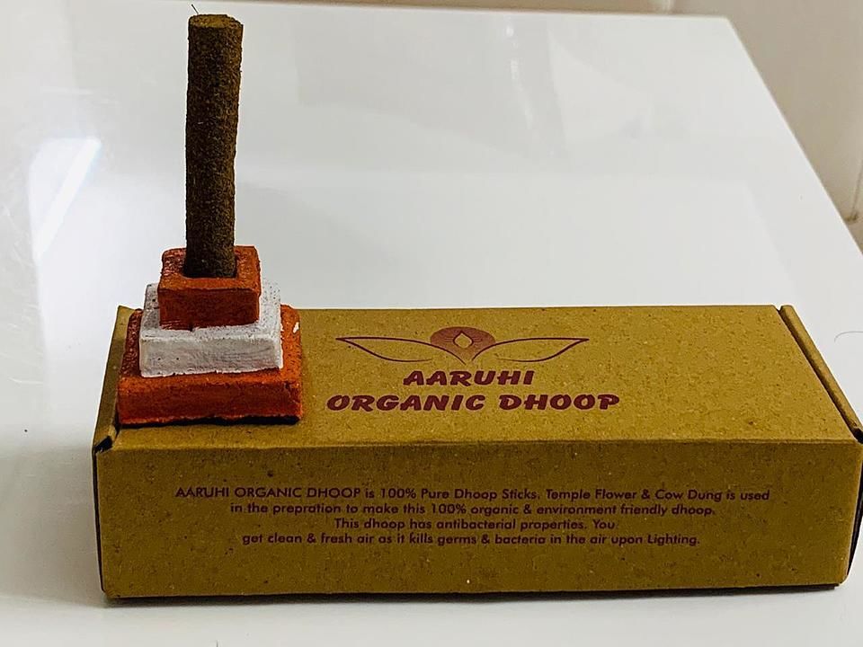 Organic Dhoop Sticks Box 
Keep Your Environment Positive And Healthy....🌸

(30 Sticks + Stand)

Buy uploaded by Aaruhi Enterprises  on 8/16/2020