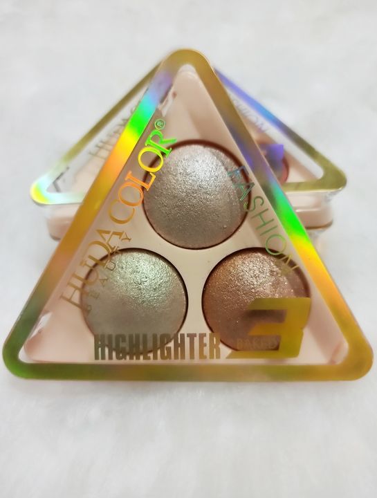 BAKED HIGHLIGHTER PALLET uploaded by MUKHERJEE AND SONS on 6/24/2021