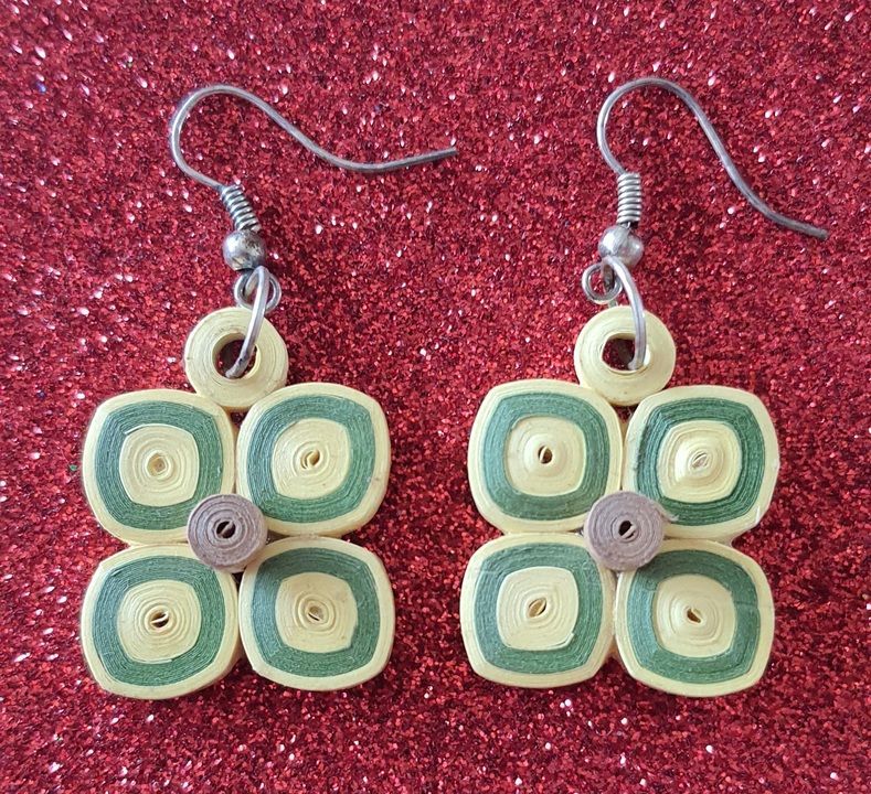 Hand made quilled earrings. uploaded by Craft Affairs with Saloni on 6/24/2021