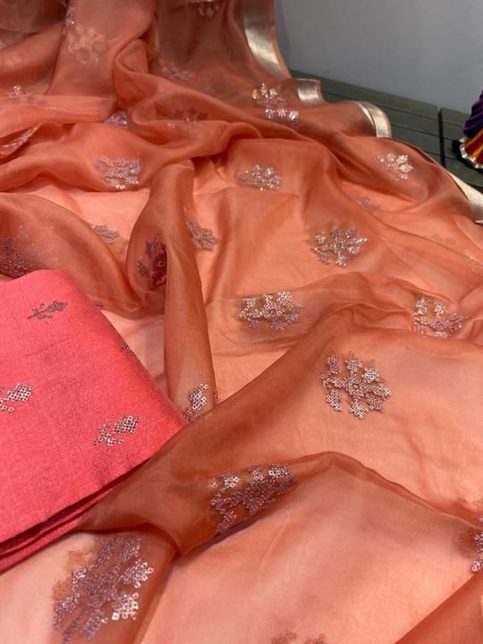 Post image *💕💕PARINAYAM💕💕*

*Restock 25 saree's*


🪴Wow!! Trendy model Kora  chiffon Saree 

🪴Allover Saree sequences work botties

🪴Nice contrast silver weaving big  boarder

🪴Pallu with tassles 

🪴Heavy desgin blouse with sequence work butts 

🧶Flowing frabic soft touch 

💰Price 2250 Free shipping 

*✨✨Hurry up book fast new desgin✨✨*