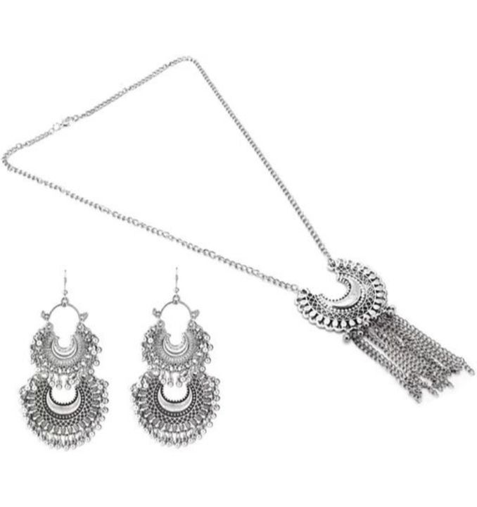 Twinkiling charming women necklaces & chains uploaded by Sunam Lugun on 6/24/2021