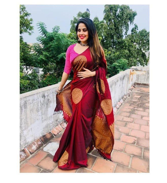 Women trending saree uploaded by UNIVERSAL WOMEN WEAR on 6/25/2021