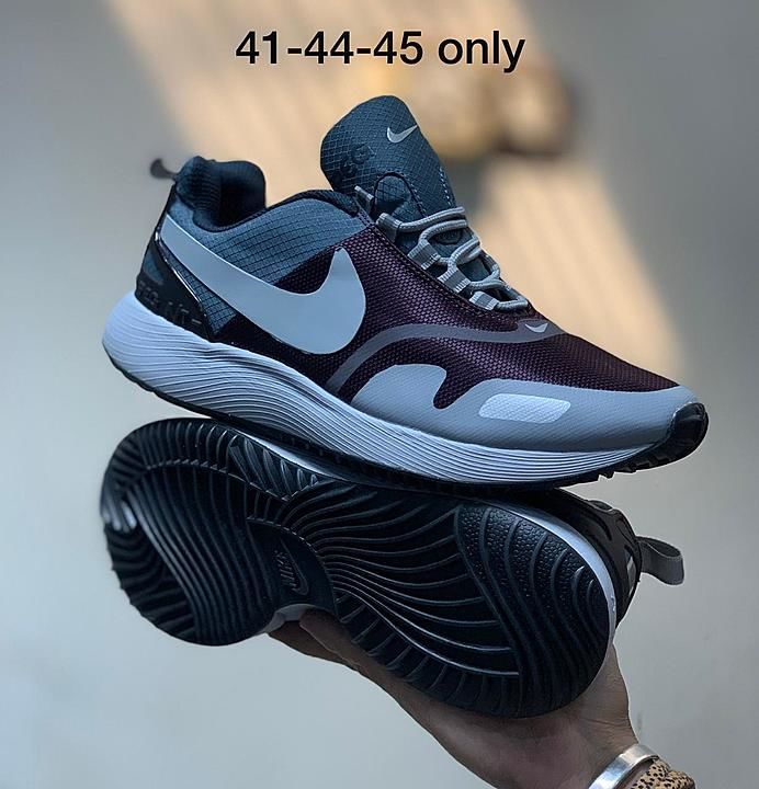 Nike 
All size available 
1820 free ship uploaded by Bhadra shrre t shirt hub on 8/16/2020