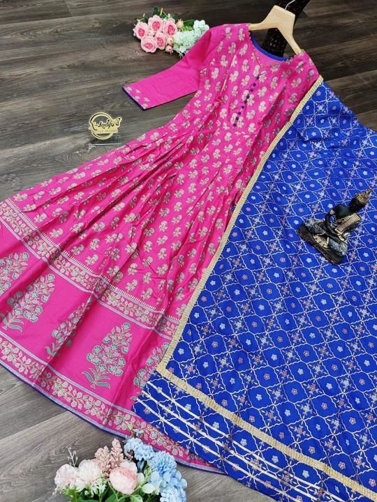 Gown with dupatta  uploaded by business on 6/27/2021