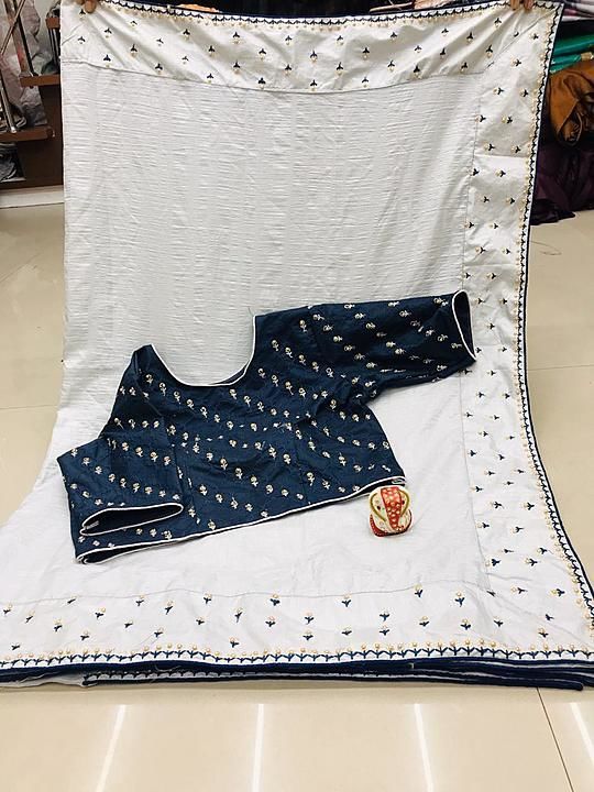 Pure Dolla Fabric * with Heavy Looking Border on Whole Saree Best Fabric Guaranties.

Designer uploaded by Pihu creations on 8/18/2020