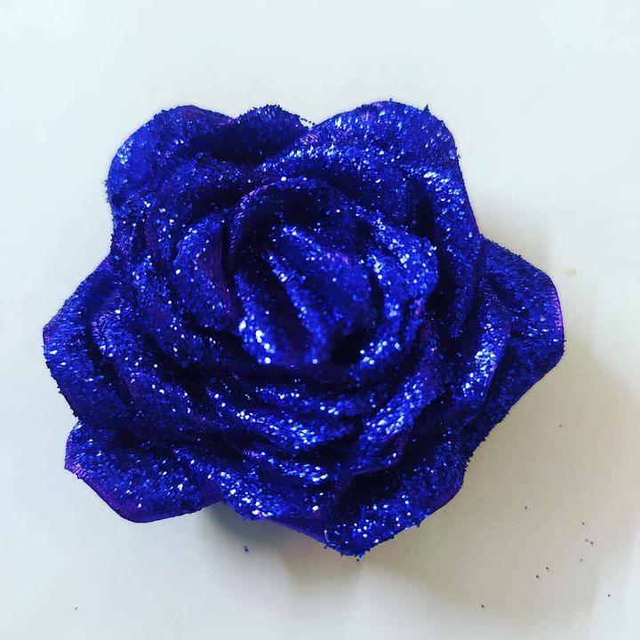 Glittered ribbon rose uploaded by Kalaaseh on 7/2/2021