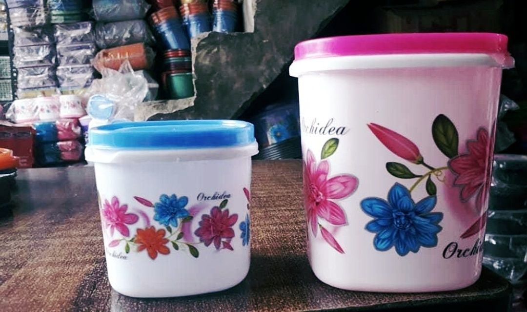 2in1 container set 750 ml 2000 ml uploaded by B.l.traders on 8/18/2020