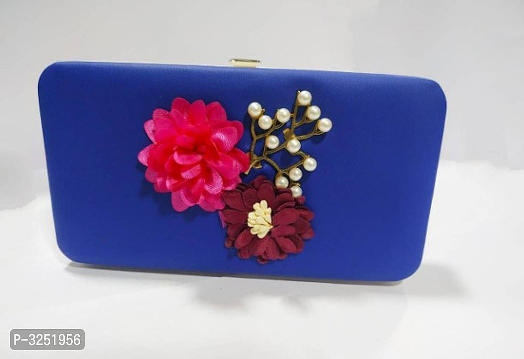 Embellished Flower Clutches For Women
Type: Regular Size
Style: Embellished
Design Type: Box
Materia uploaded by DeepikA collections on 8/19/2020