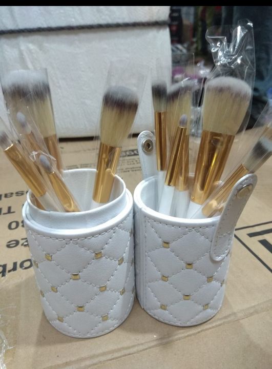 Professional Quality Note Makeup Brushes 1Opcs uploaded by business on 7/3/2021