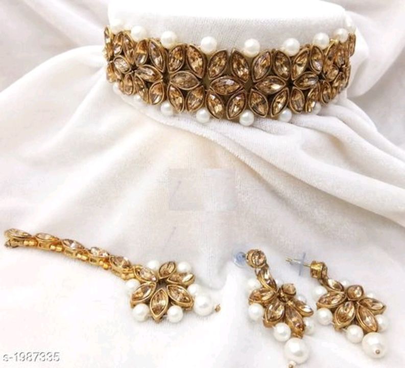 Women's Kundan And Pearl Jewellery set  uploaded by business on 7/4/2021