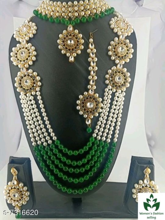 Women's stylish jewelry set uploaded by business on 7/4/2021