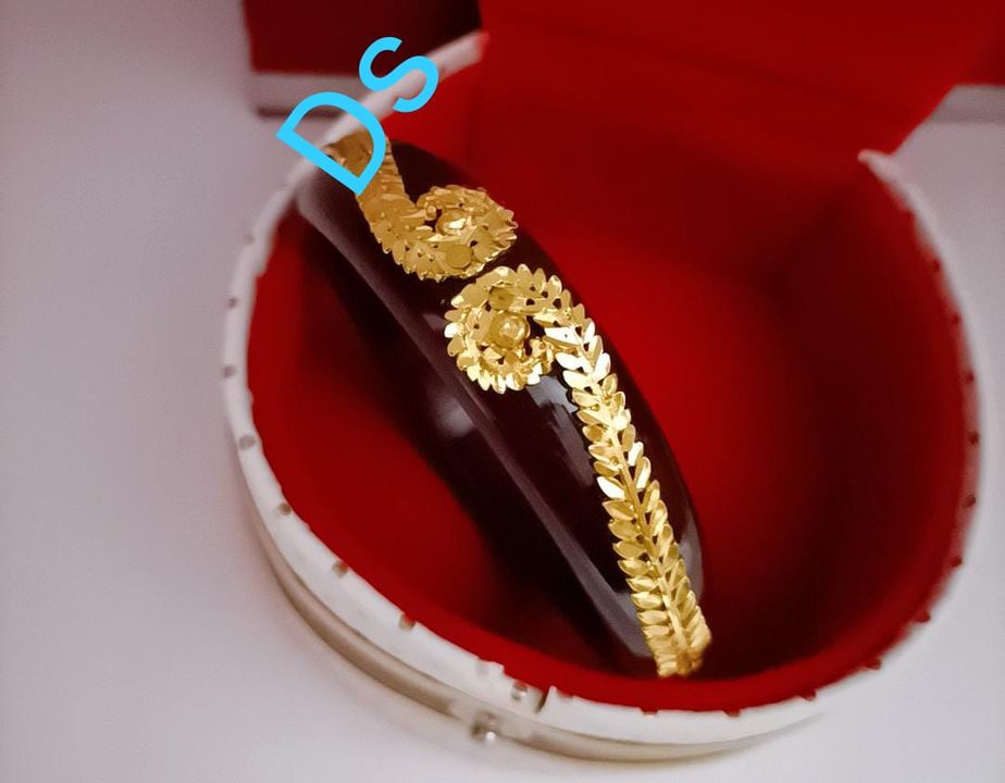 Jewellery Bangles uploaded by business on 7/4/2021