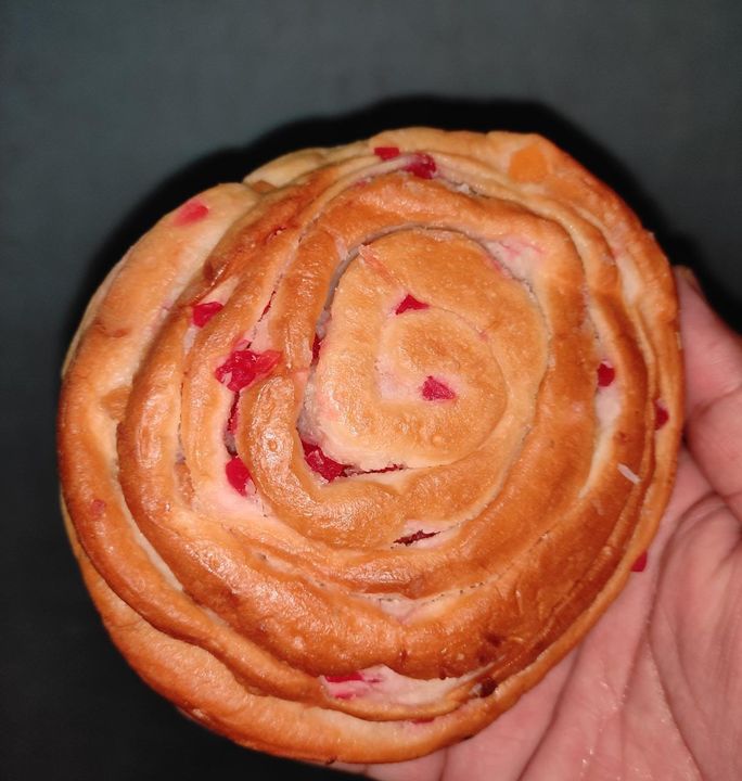 Sweet Roll uploaded by WOW CHAATS & BAKES on 7/5/2021