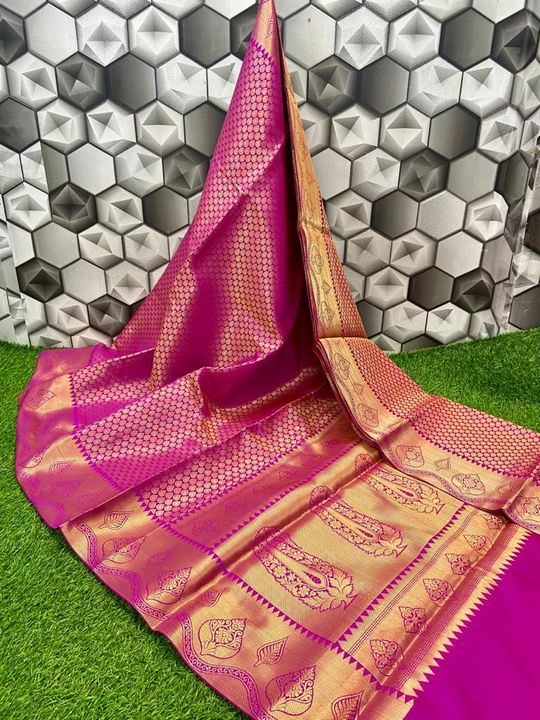 Post image *Bridal Collections*
Premium Quality
*Banarasi Soft Zari Tanchui sarees*
Double warp sarees with rich brocade blouse and pallu.
Price 1140+shipping only. Book fast
*Bulk quantity available*