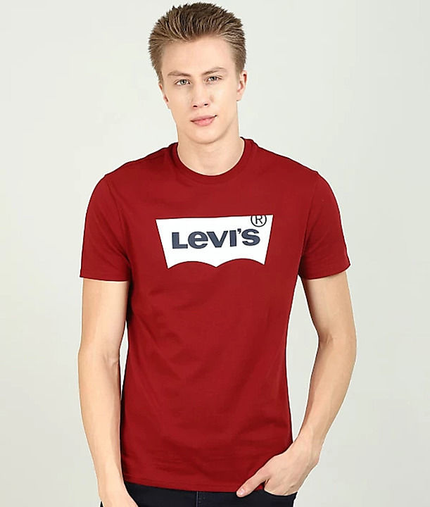 Levi's roundneck t-shirt uploaded by business on 5/28/2020