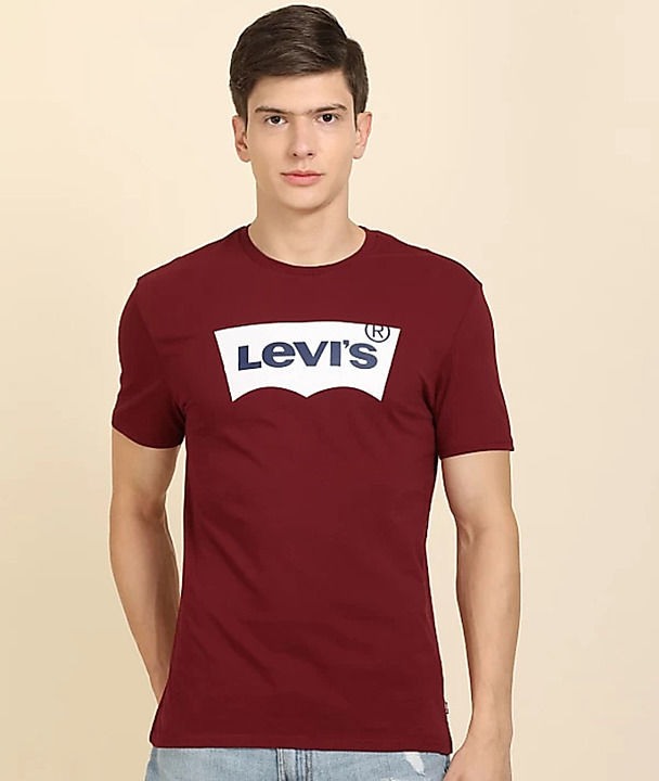 Levi's roundneck t-shirt uploaded by business on 5/28/2020