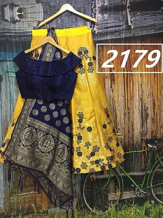 *Fabric details*
       👉🏻 *Lehnga* : Brocade  fabric lehengha with inner , *cancan & canvas*_ sem uploaded by Nakhrang store on 8/20/2020