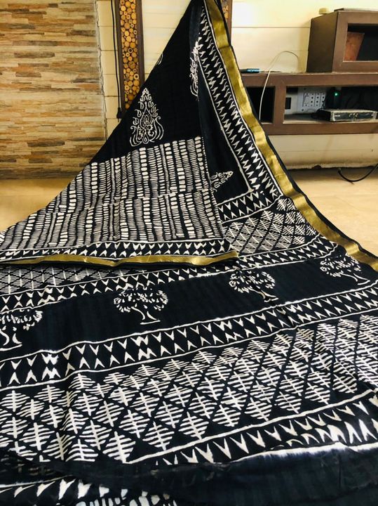 Women sarees  uploaded by business on 7/7/2021