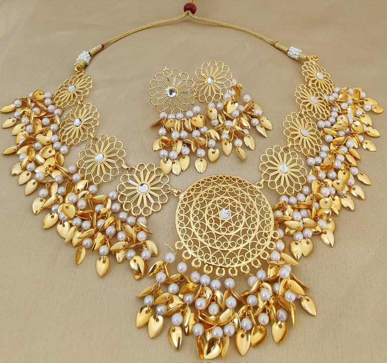 Product uploaded by wholesale jewellery and cosmetics on 7/8/2021