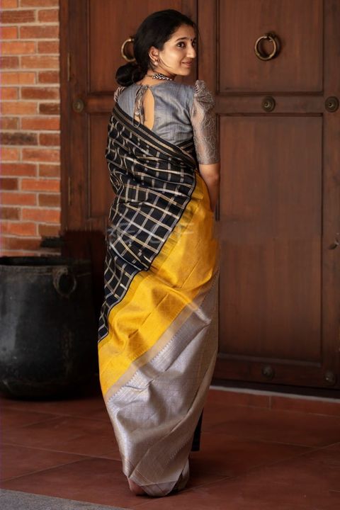 Product image with price: Rs. 2000, ID: sarees-06c4584c