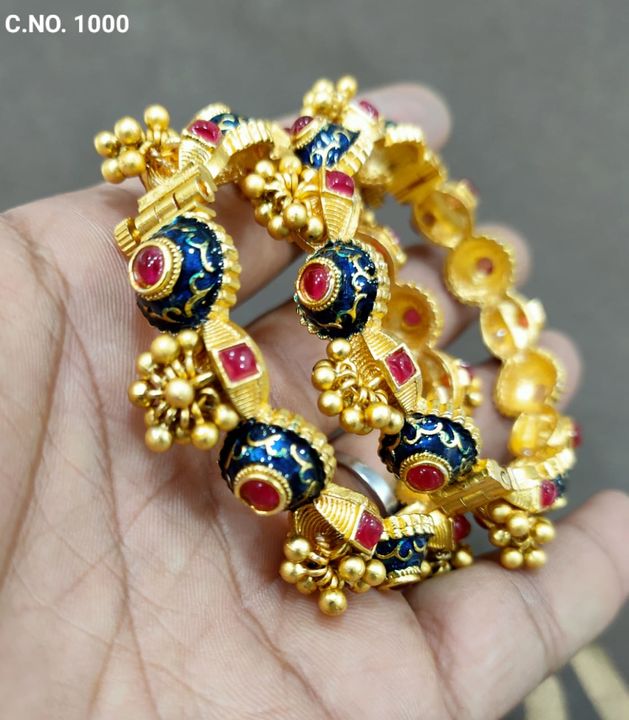 Post image new kundan design in.bangles and ghunghru bangles