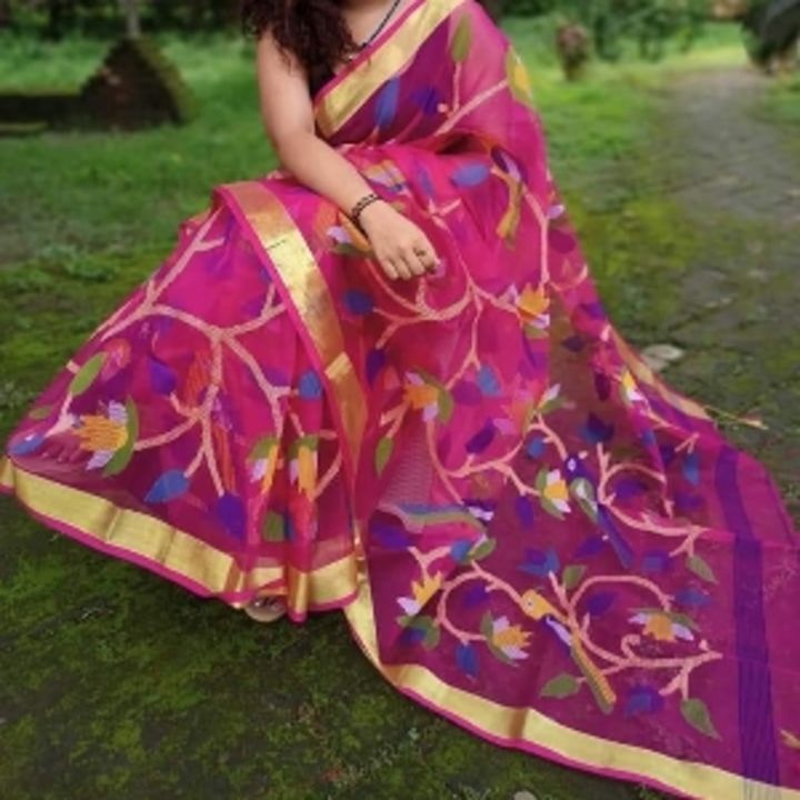 Post image Sova textile has updated their profile picture.