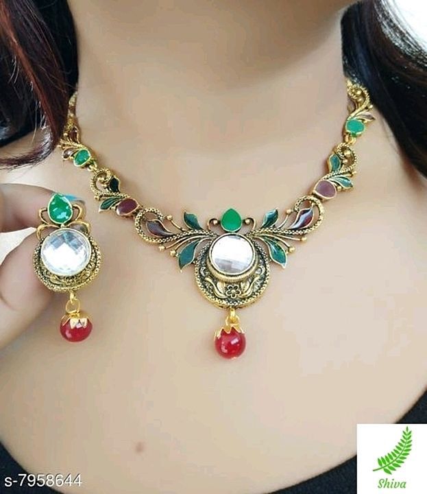Sizzling Bejeweled Pendants & Lockets

Base Metal: Brass
Plating: Gold Plated
Stone Type: American D uploaded by Shiva creation on 8/21/2020