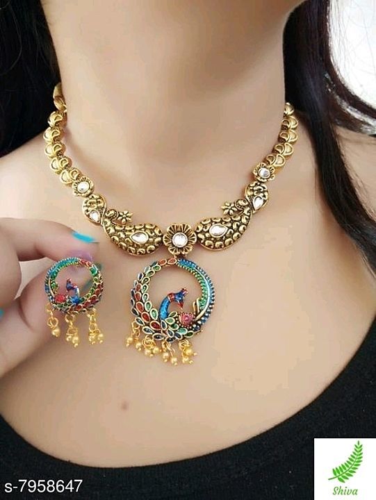 Sizzling Bejeweled Pendants & Lockets

Base Metal: Brass
Plating: Gold Plated
Stone Type: American D uploaded by business on 8/21/2020