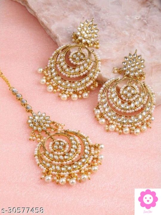 Jewelry set uploaded by business on 7/12/2021