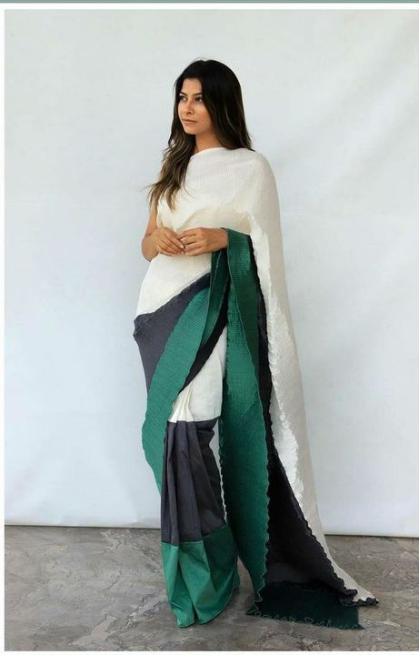 Designer sarees uploaded by Anam Celebstyle on 7/12/2021