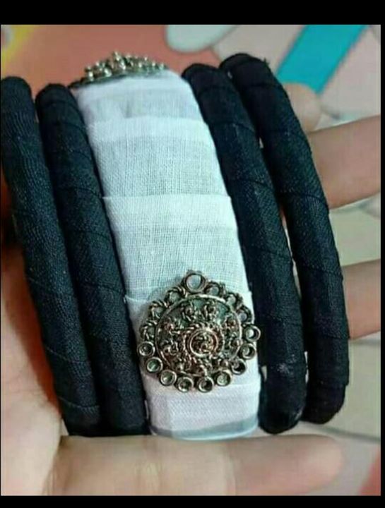 Post image Handmade bangles set