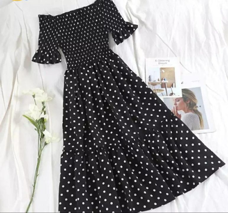 Post image LONG DOTTED DRESS ❤️HIGH QUALITY..Best quality🥰🥰Free size upto 34"Price: 550 / no less 
Free shipping💕No less in this..Book fast...
