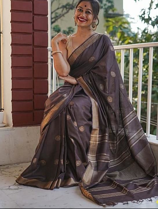 Slub linen saree with ambodri work...
6.5 meter length including blouse piece  uploaded by business on 8/22/2020