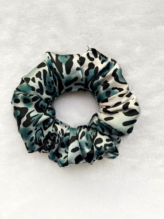 ANIMAL PRINT SCRUNCHIE uploaded by PERFECT PONYTAILS on 7/16/2021